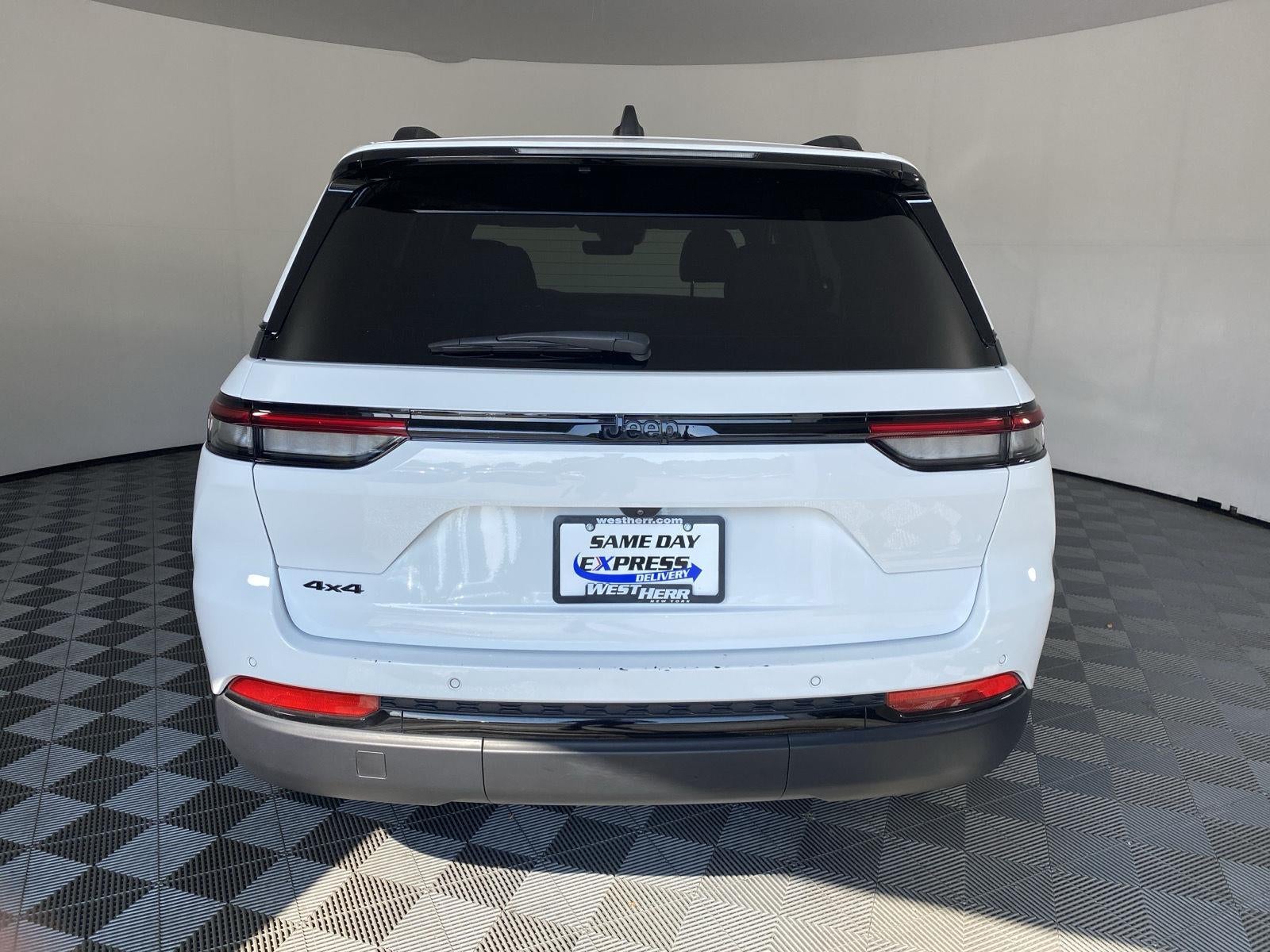 2025 Jeep Grand Cherokee Altitude