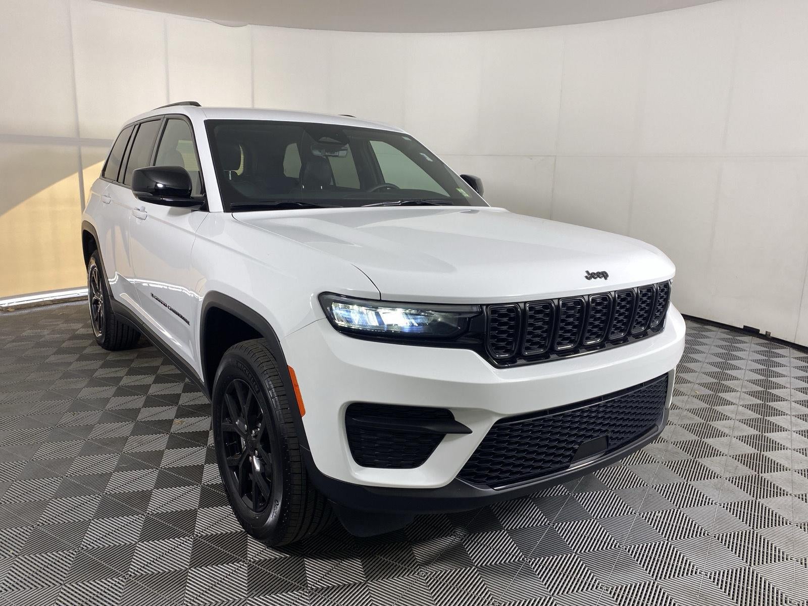 2025 Jeep Grand Cherokee Altitude