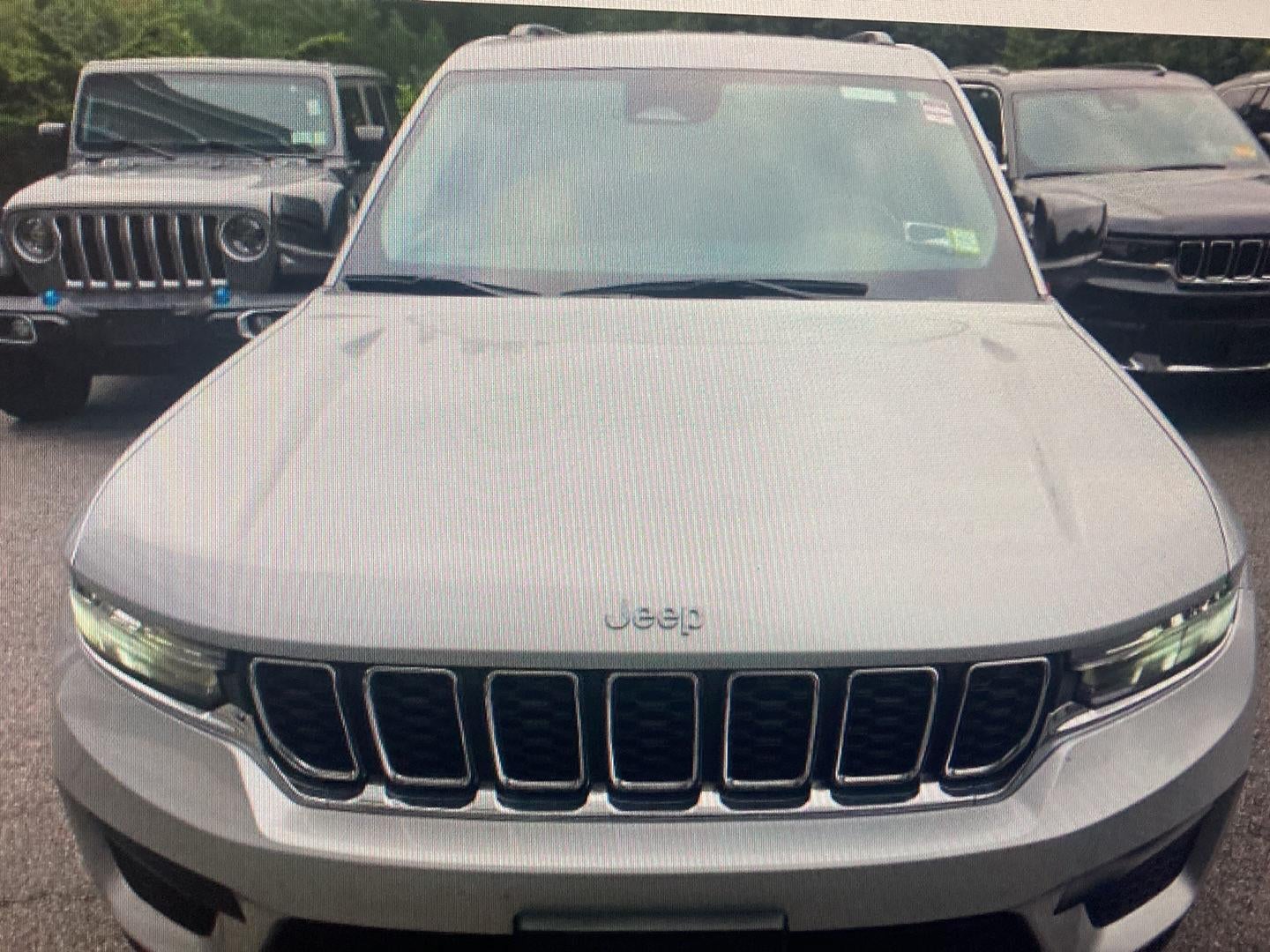 2023 Jeep Grand Cherokee Laredo