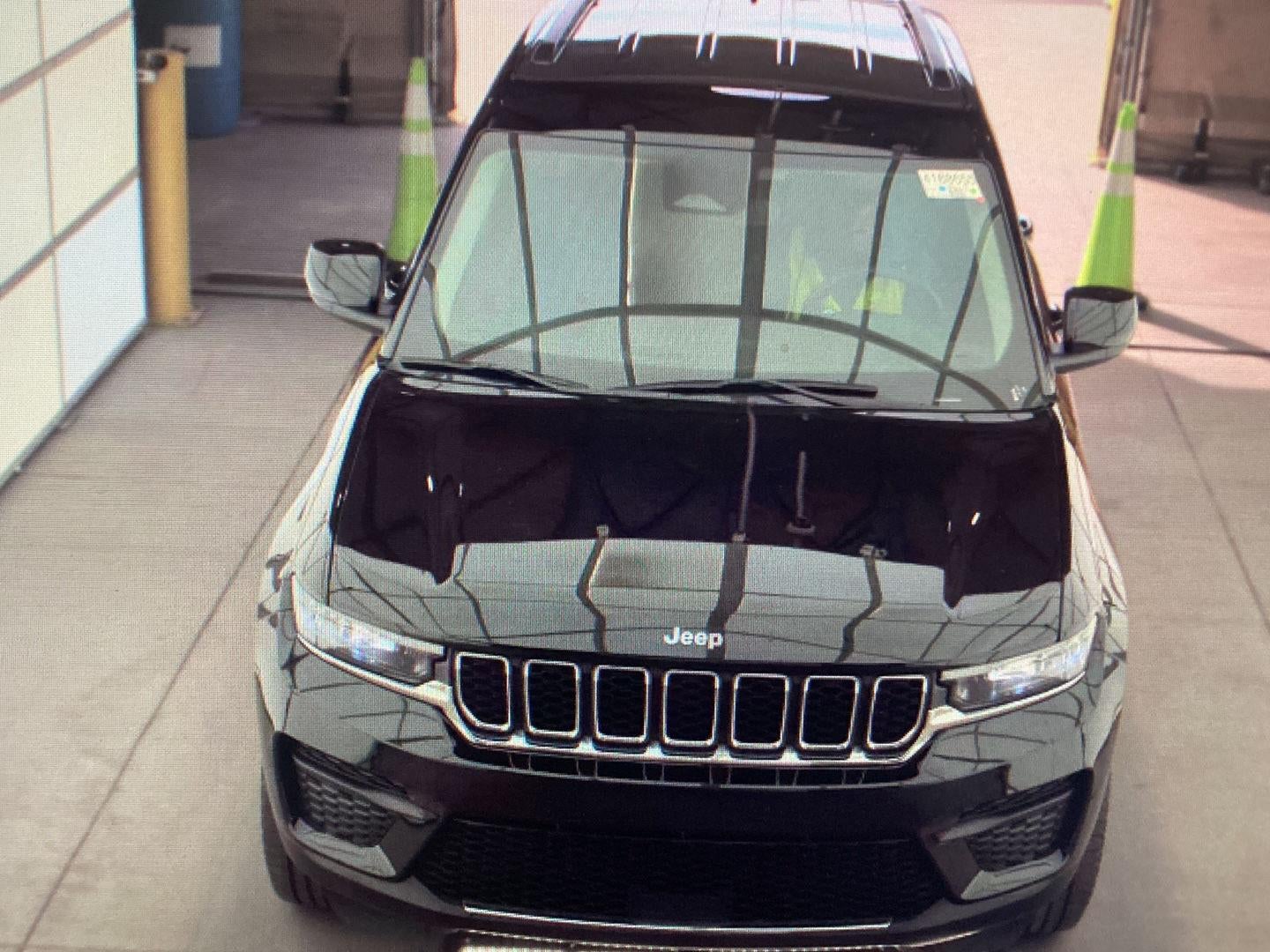 2023 Jeep Grand Cherokee Laredo