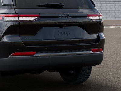 2026 Jeep Grand Cherokee Laredo