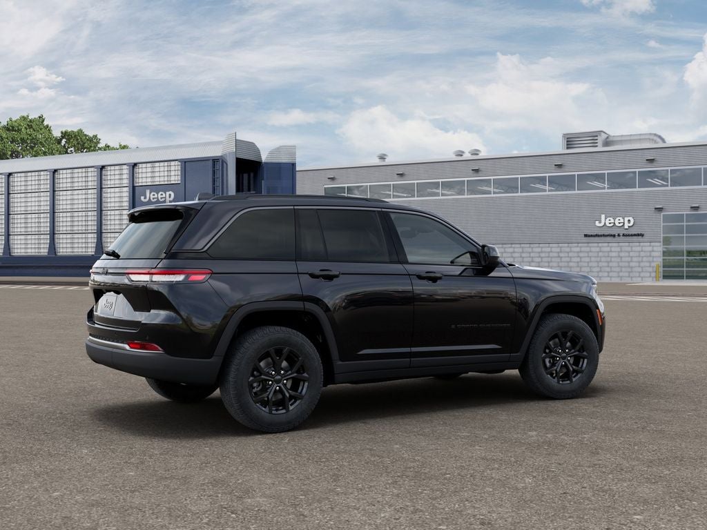 2026 Jeep Grand Cherokee Laredo
