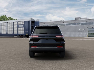 2026 Jeep Grand Cherokee Laredo