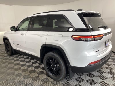 2026 Jeep Grand Cherokee Laredo