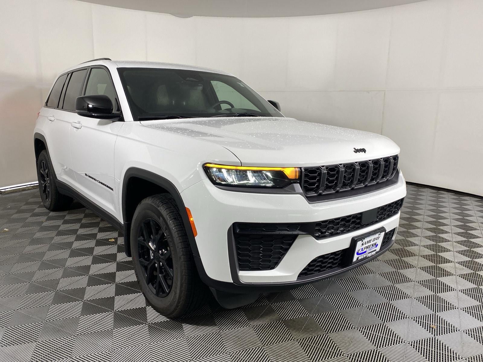 2026 Jeep Grand Cherokee Laredo