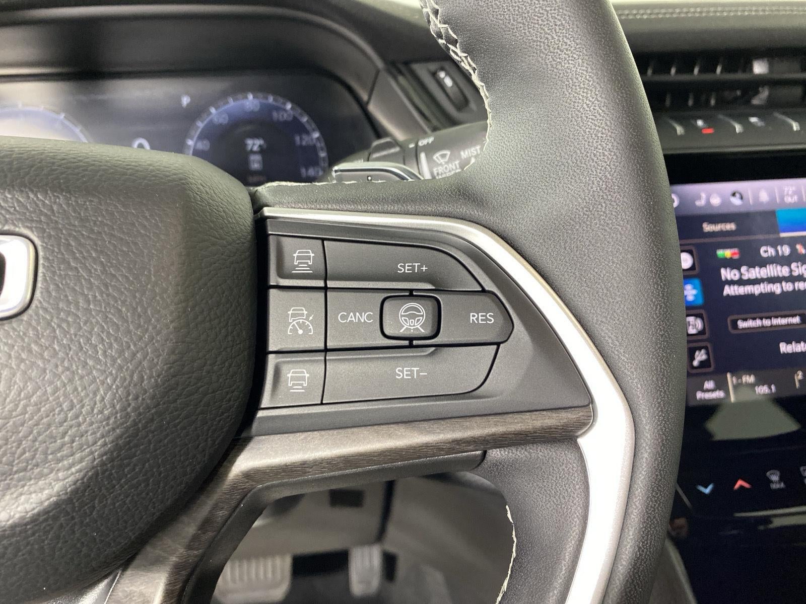 2026 Jeep Grand Cherokee Laredo