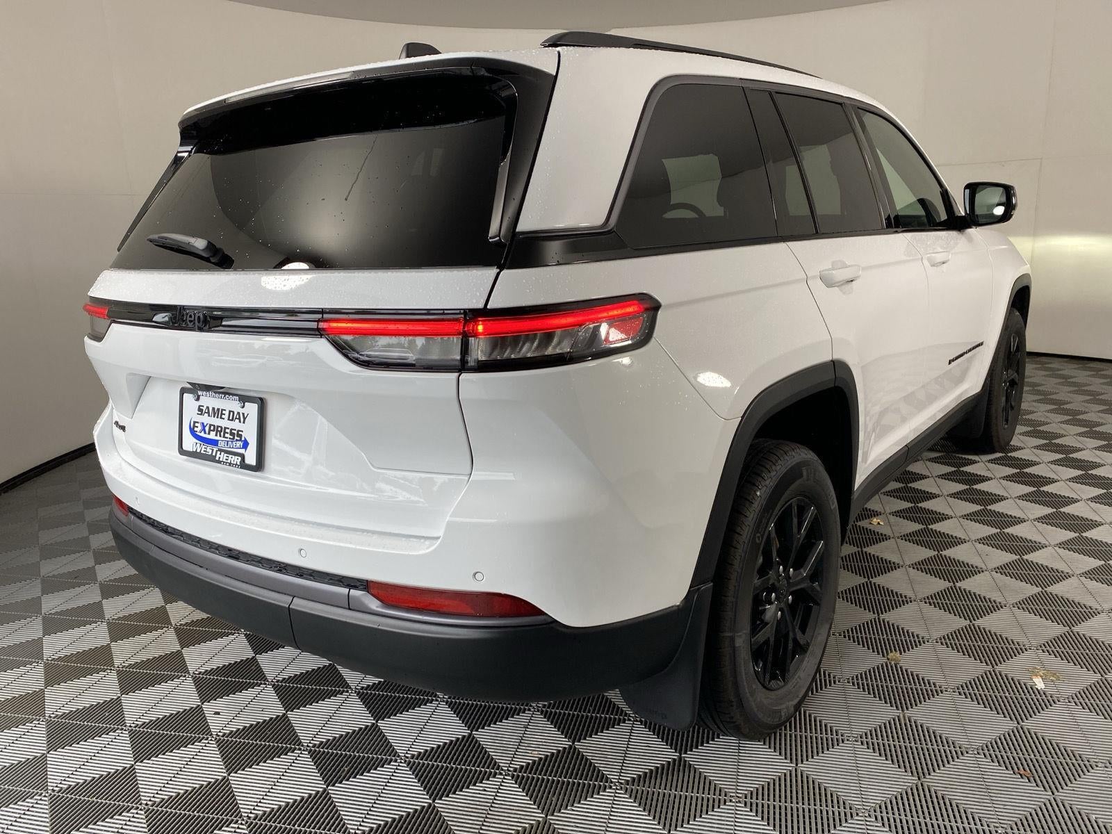 2026 Jeep Grand Cherokee Laredo