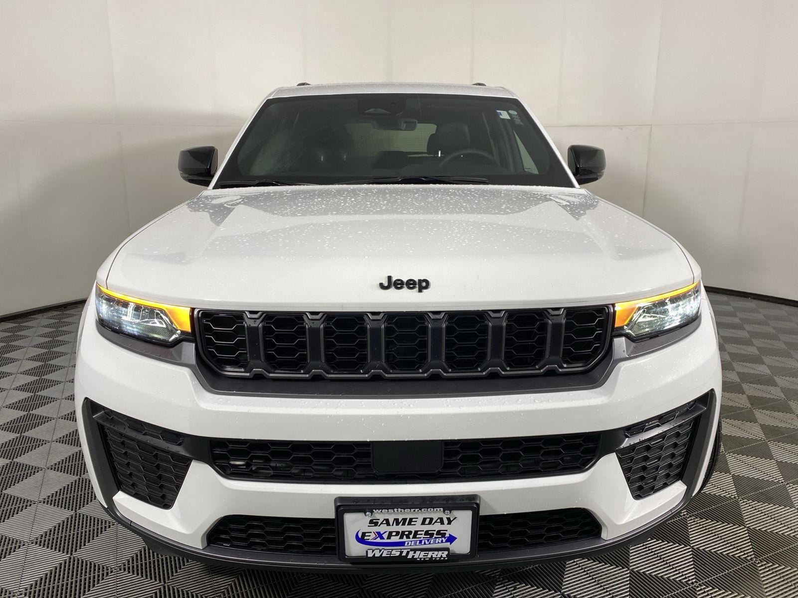 2026 Jeep Grand Cherokee Laredo