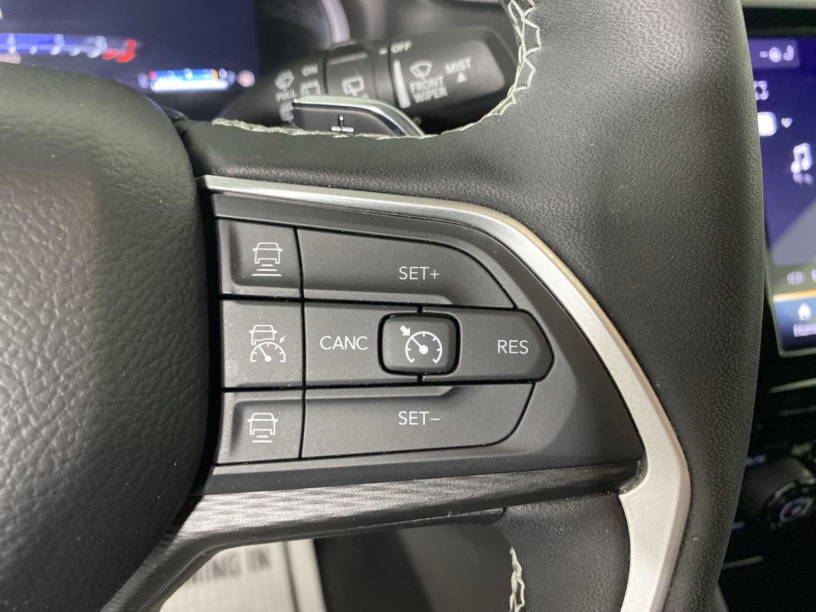 2024 Jeep Grand Cherokee L Laredo