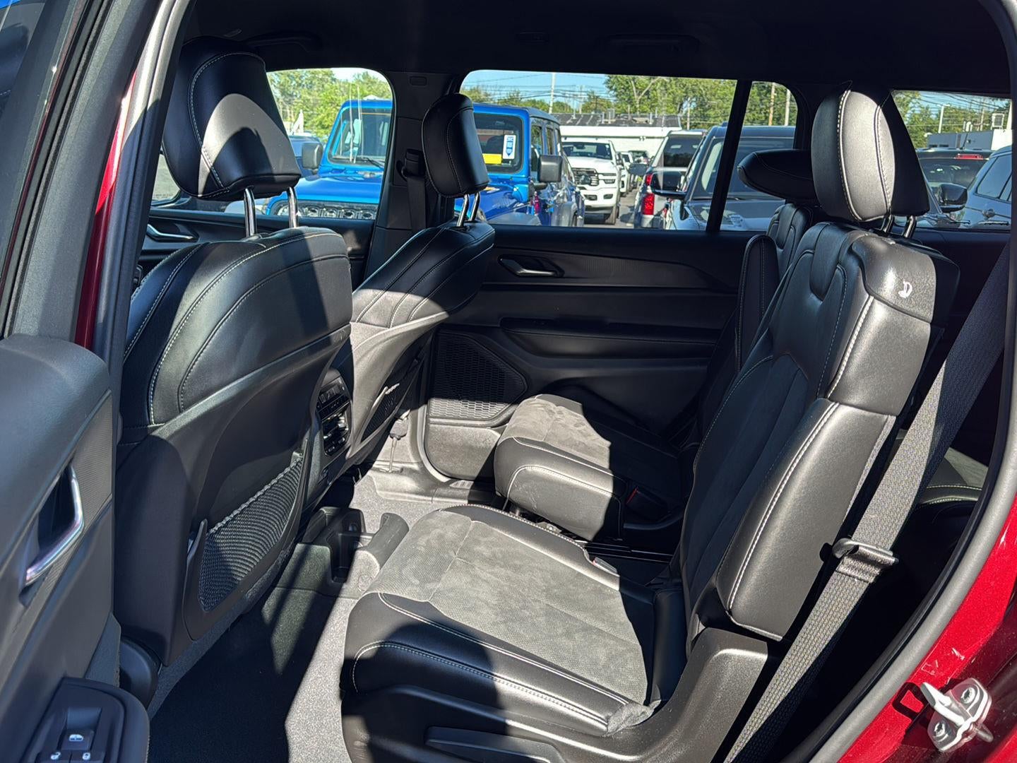 2025 Jeep Grand Cherokee L Altitude