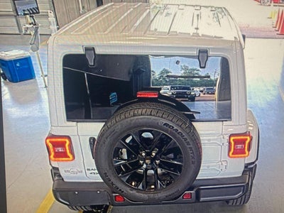 2025 Jeep Wrangler 4Xe Sahara