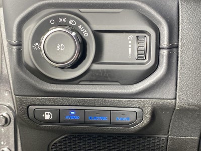 2025 Jeep Wrangler 4Xe Sahara