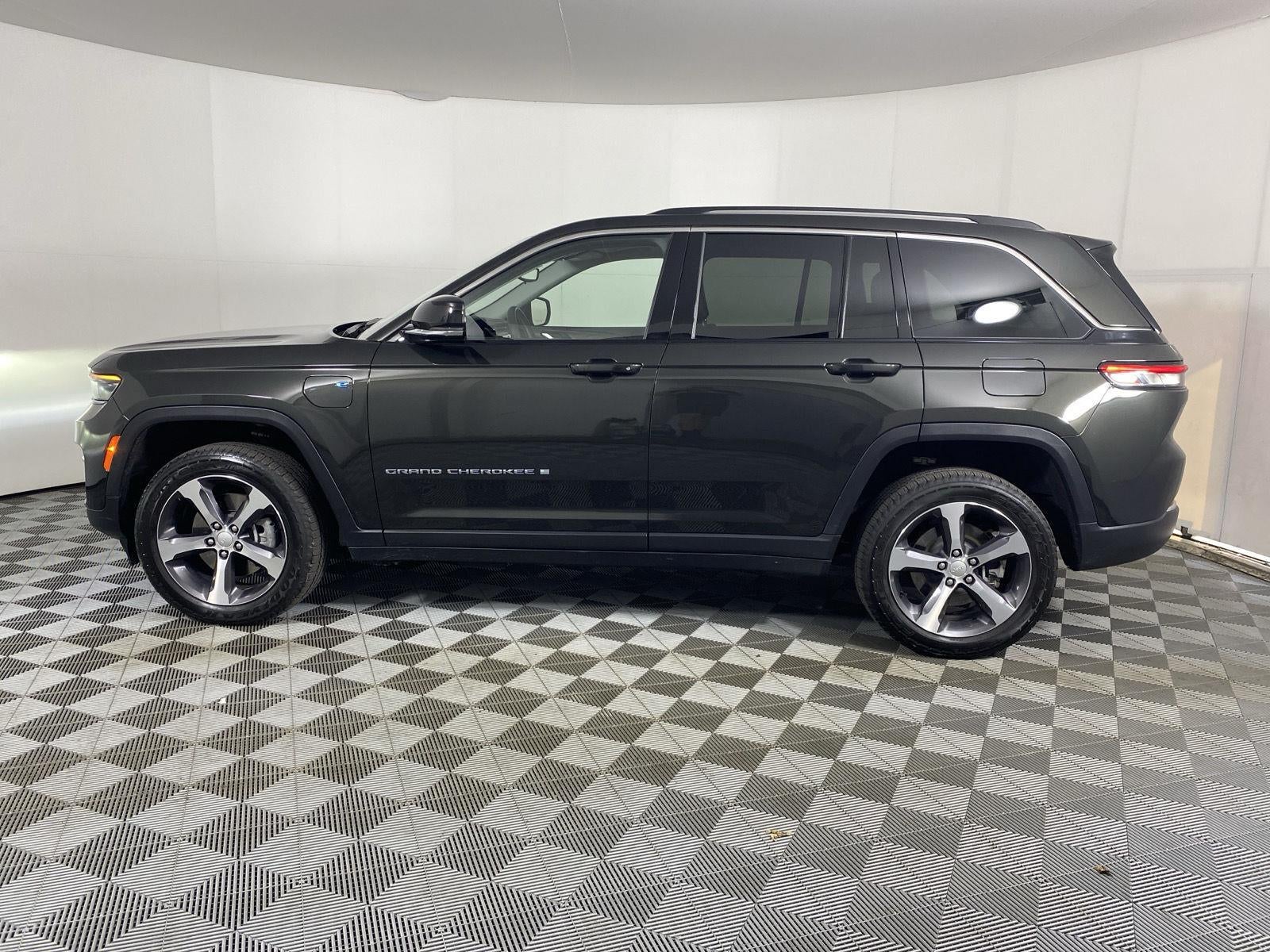2023 Jeep Grand Cherokee 4xe Base