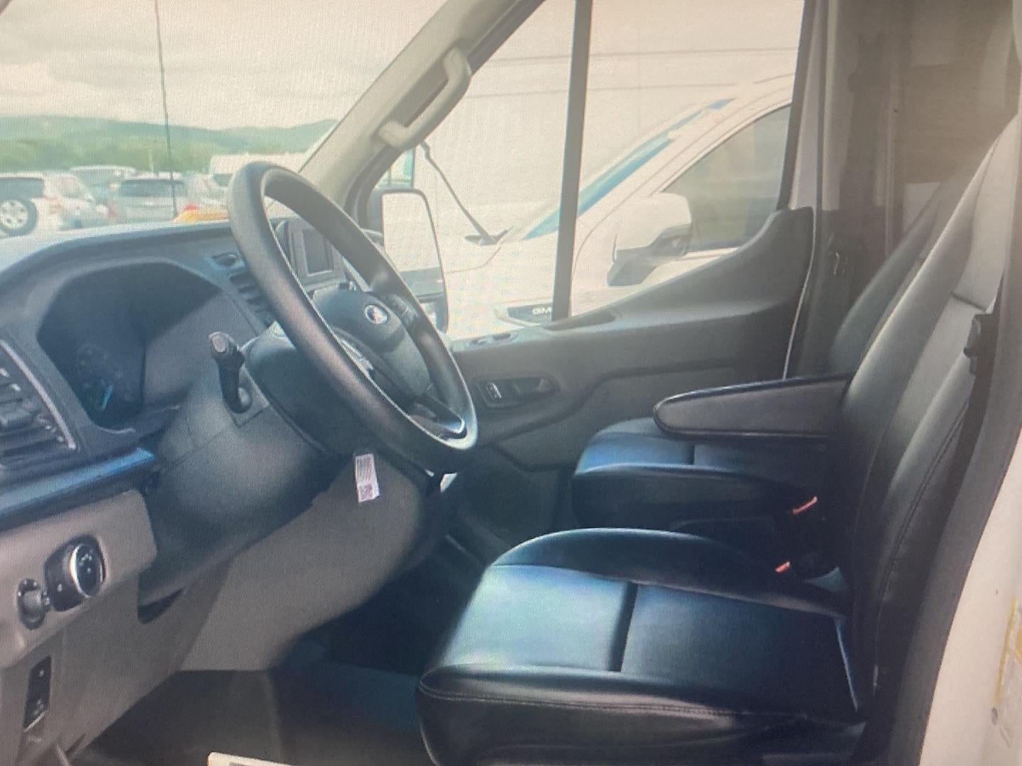 2025 Ford Transit 250