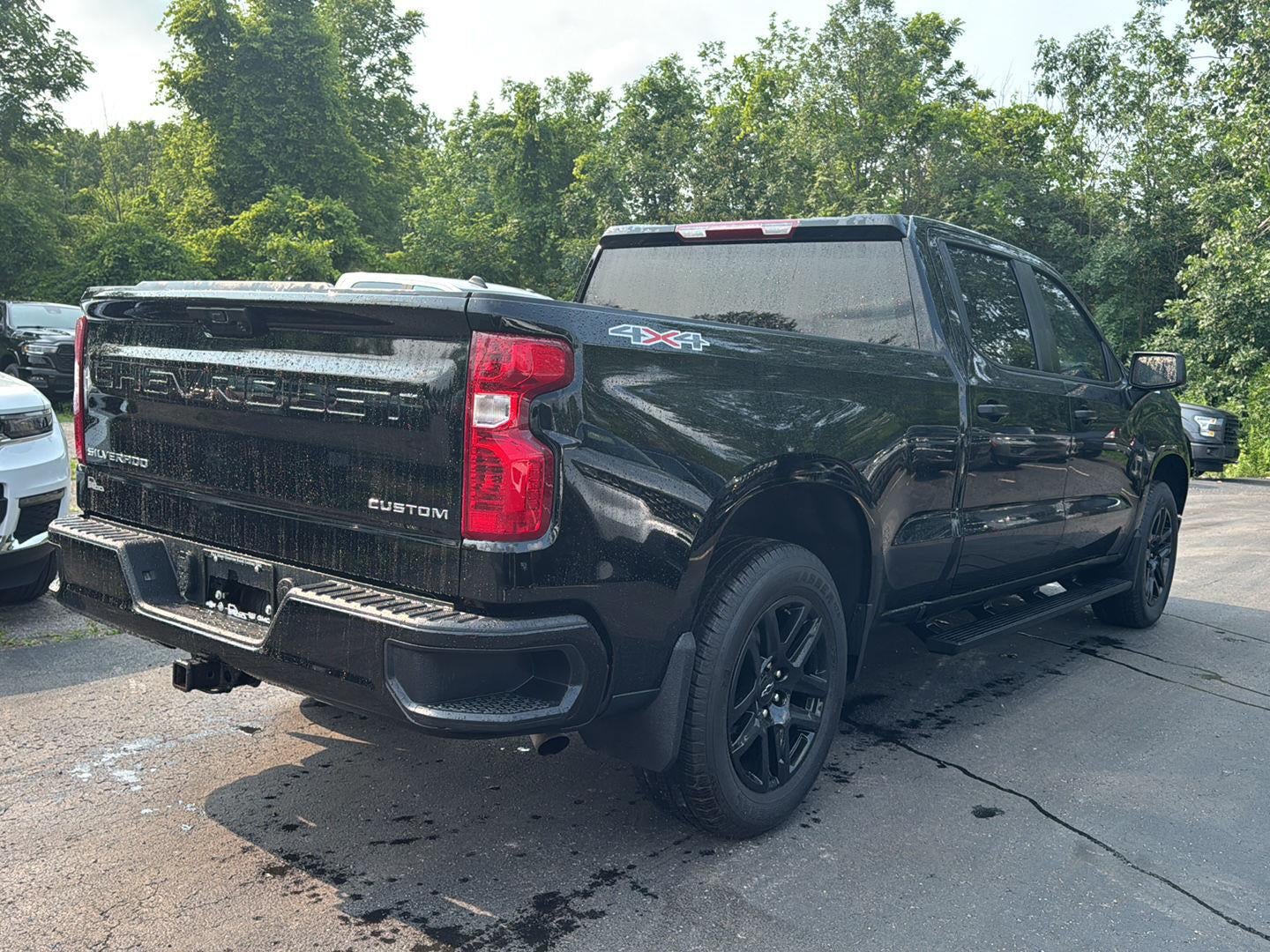 2024 Chevrolet Silverado 1500 Custom