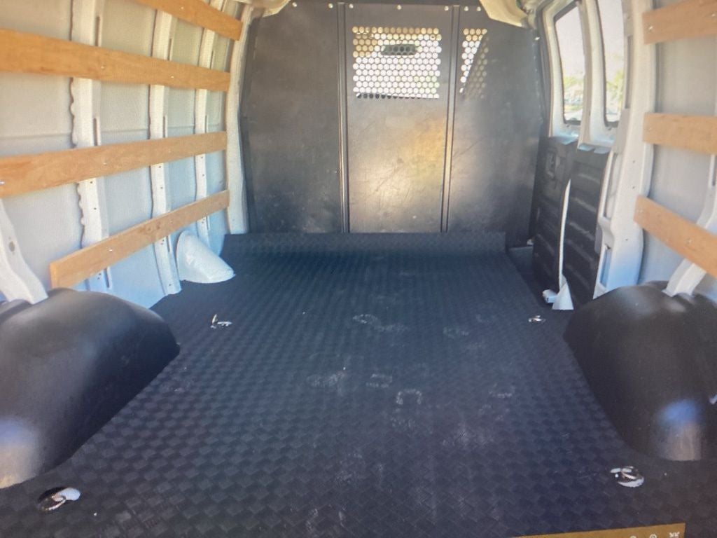 2024 Chevrolet Express 2500 Work Van Cargo