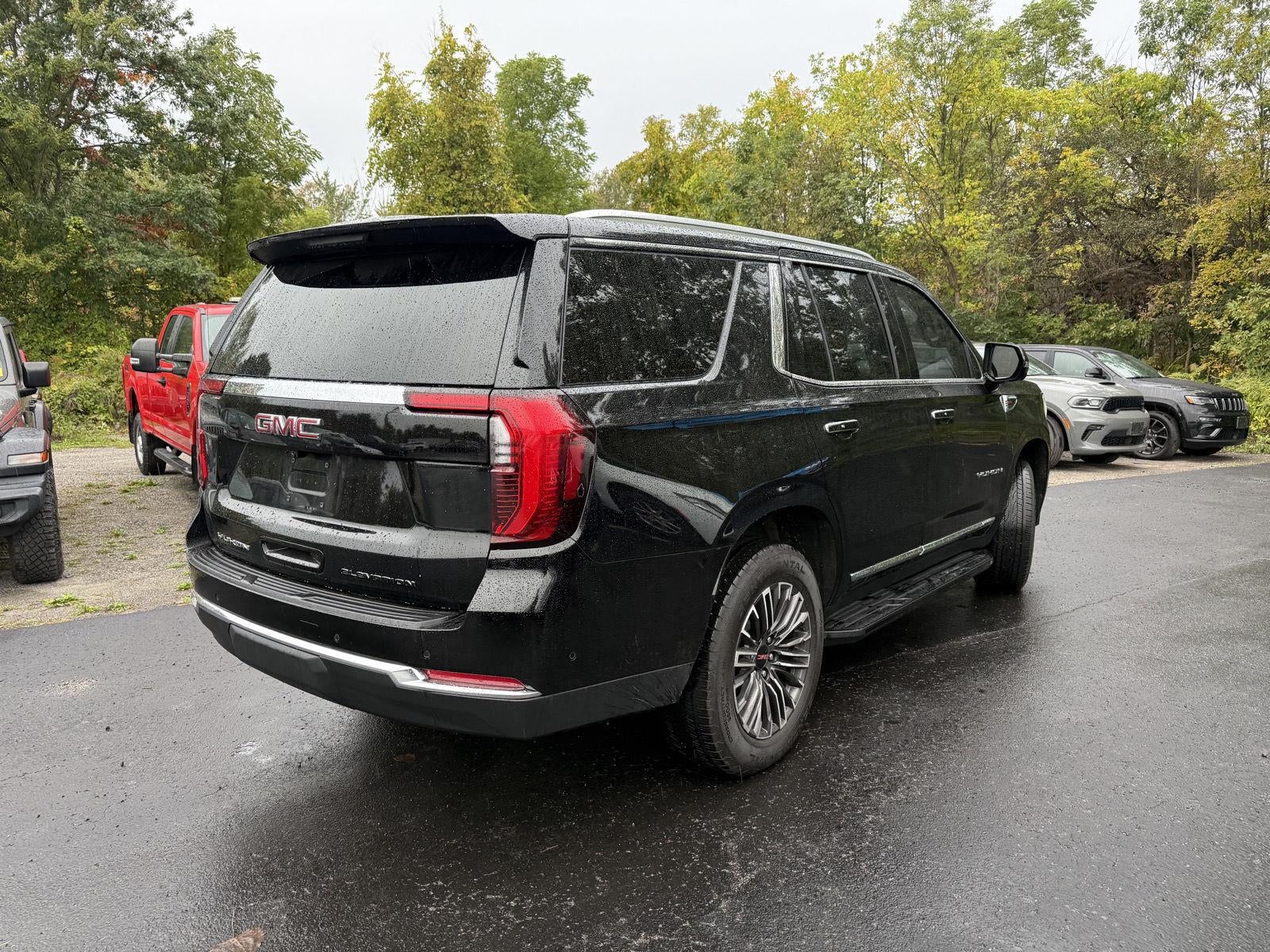 2025 GMC Yukon Elevation