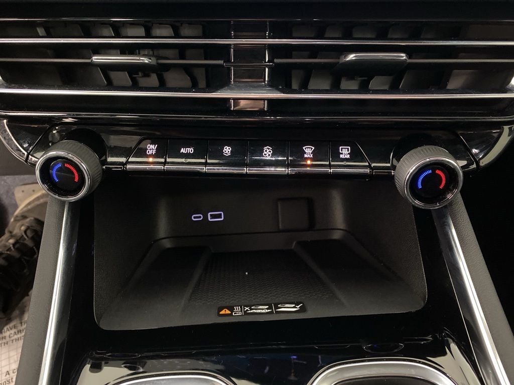 2024 Chevrolet Traverse LT 2LT