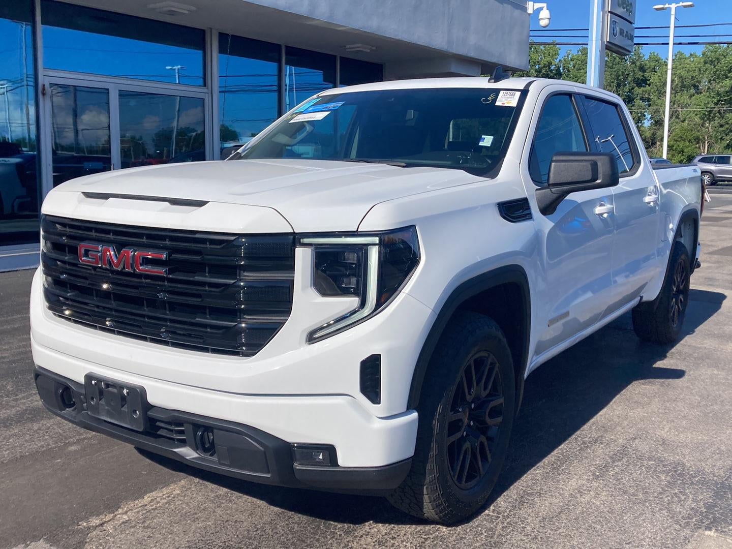 2024 GMC Sierra 1500 Elevation