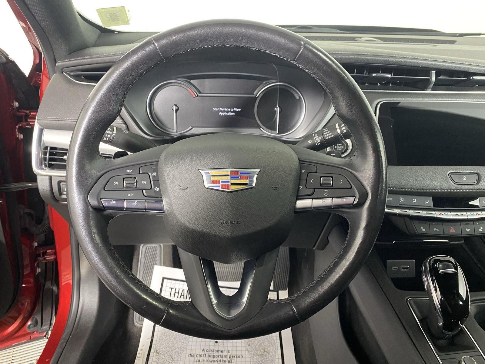2023 Cadillac XT4 AWD Premium Luxury
