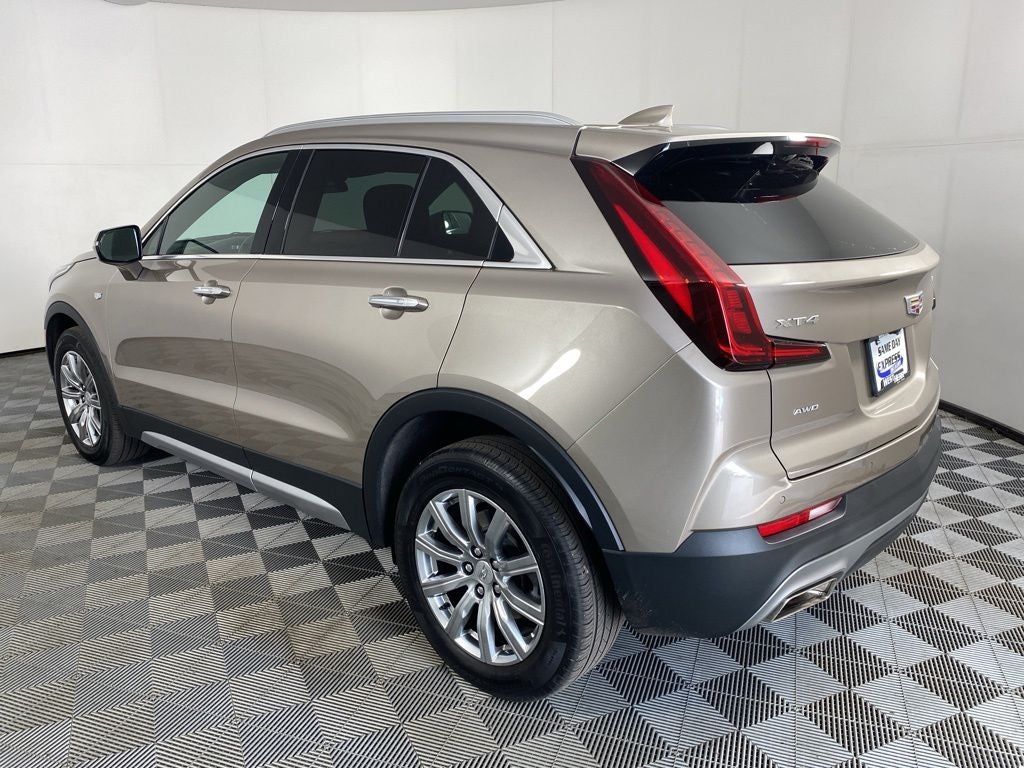 2023 Cadillac XT4 Premium Luxury