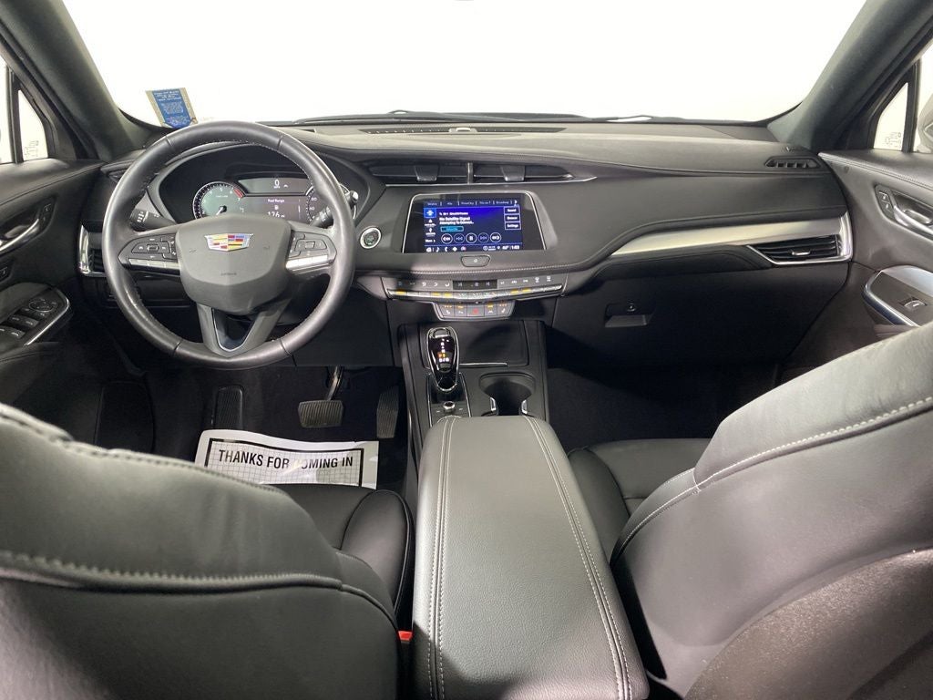 2023 Cadillac XT4 Premium Luxury