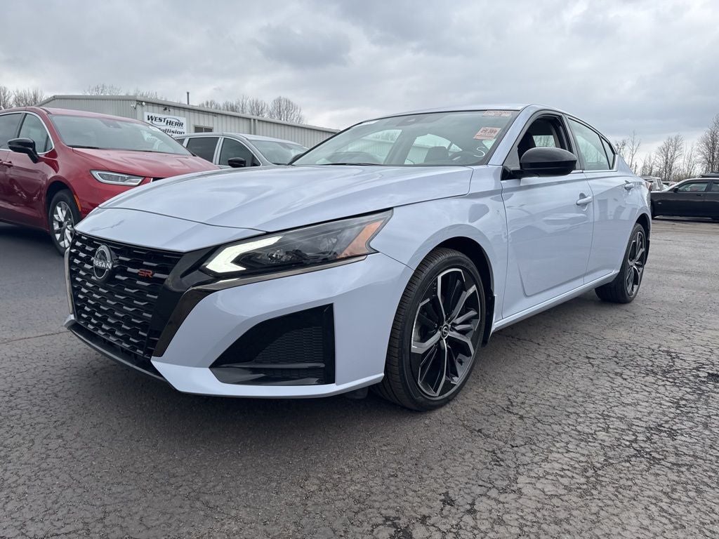 2023 Nissan Altima 2.5 SR