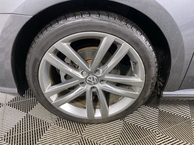 2018 Volkswagen Passat 2.0T R-Line