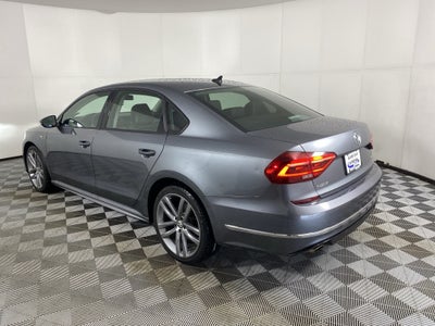 2018 Volkswagen Passat 2.0T R-Line