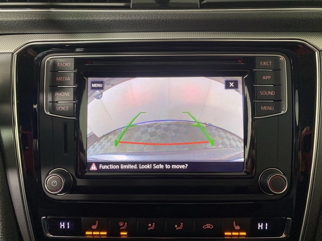 2018 Volkswagen Passat 2.0T R-Line