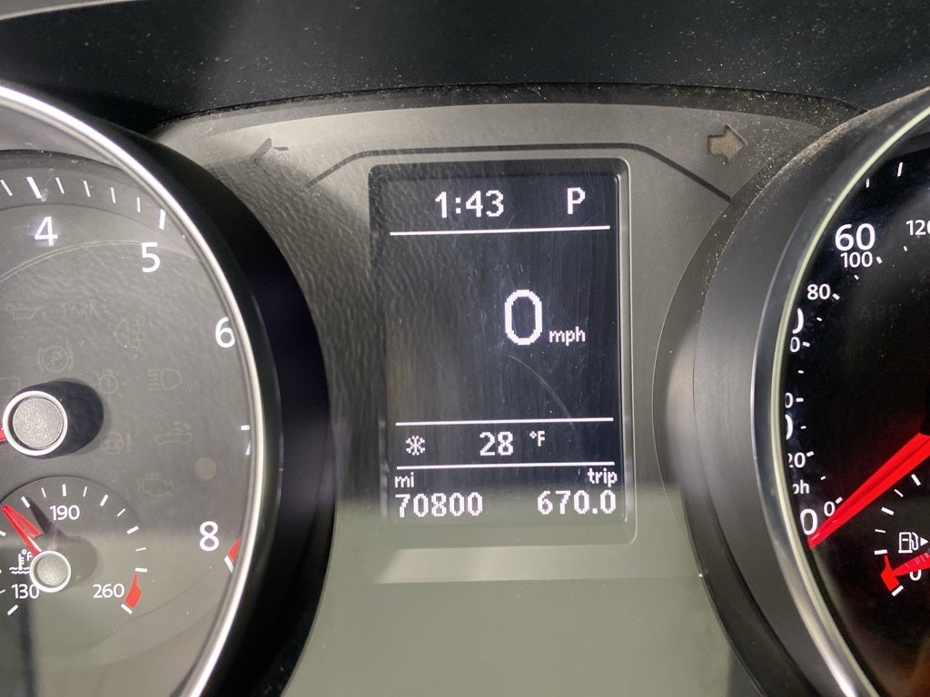 2018 Volkswagen Passat 2.0T R-Line