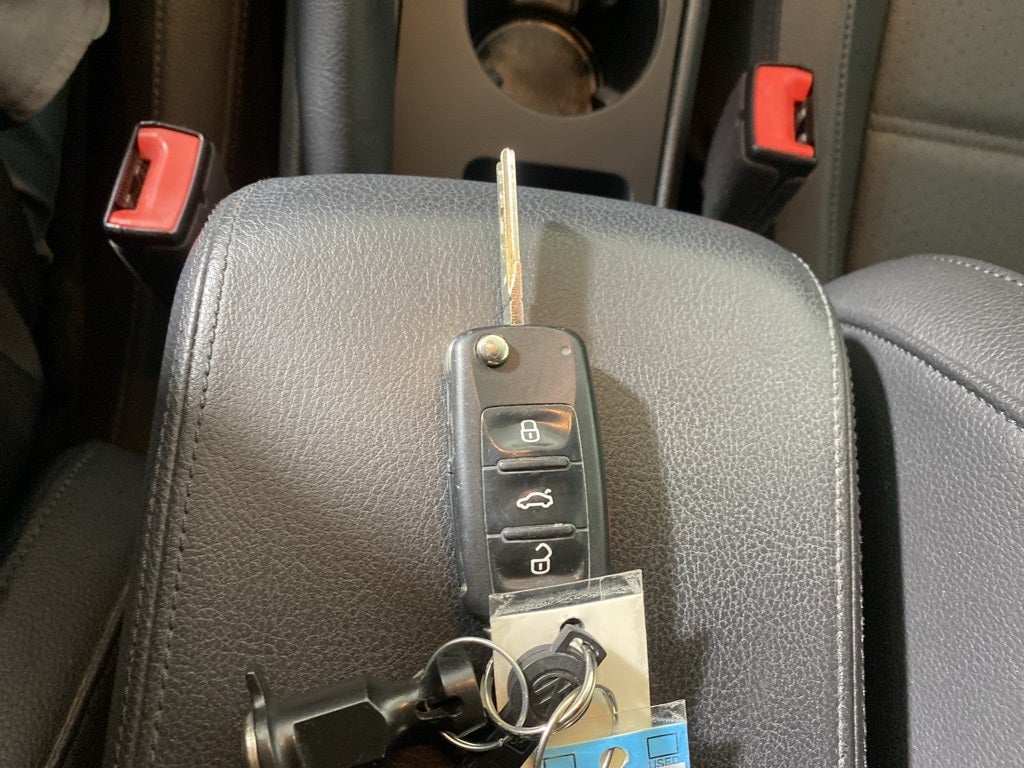 2018 Volkswagen Passat 2.0T R-Line