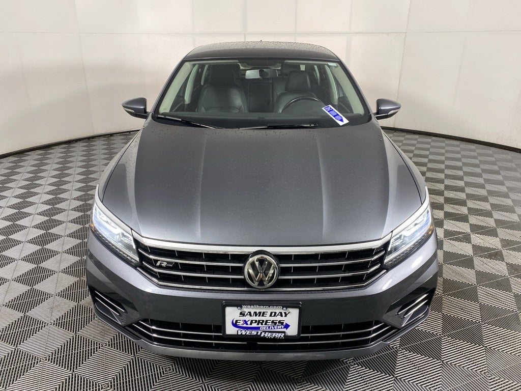 2018 Volkswagen Passat 2.0T R-Line