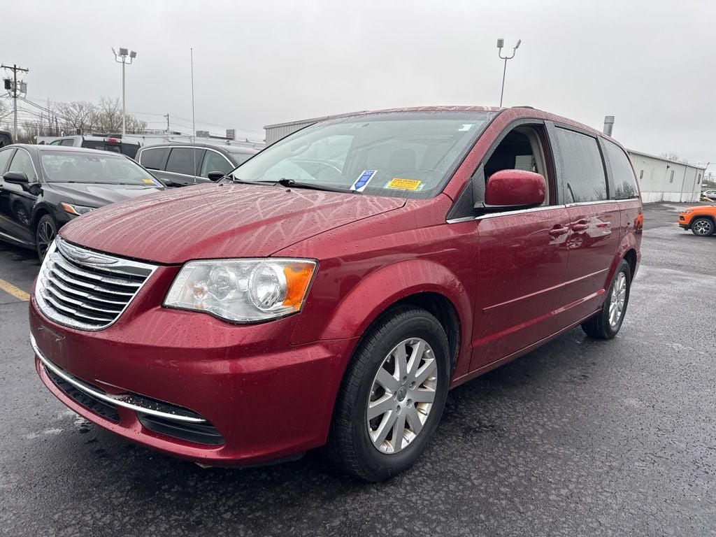 2015 Chrysler Town & Country LX