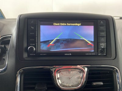 2015 Chrysler Town & Country LX
