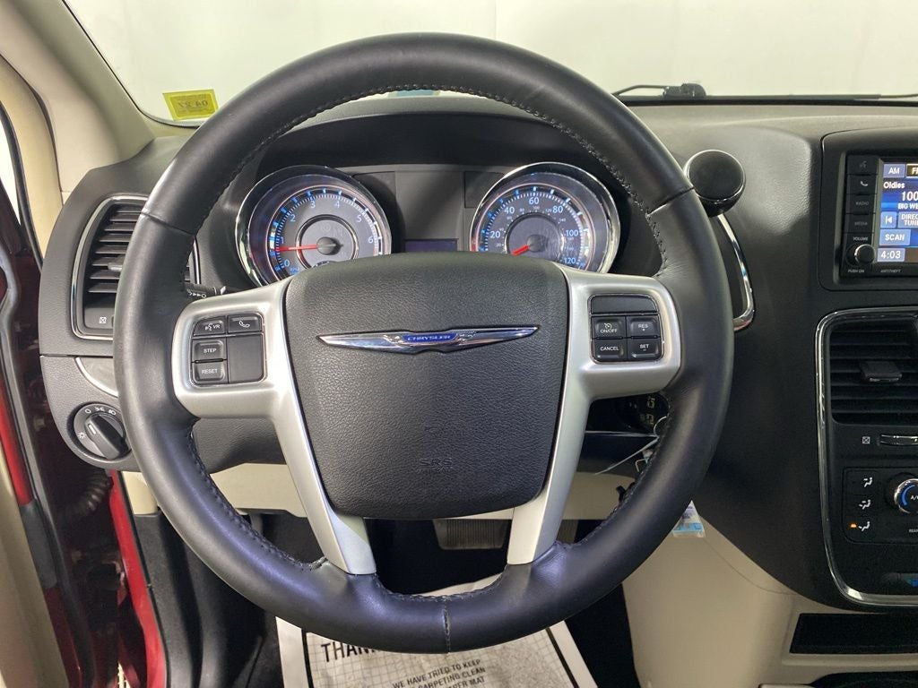 2015 Chrysler Town & Country LX