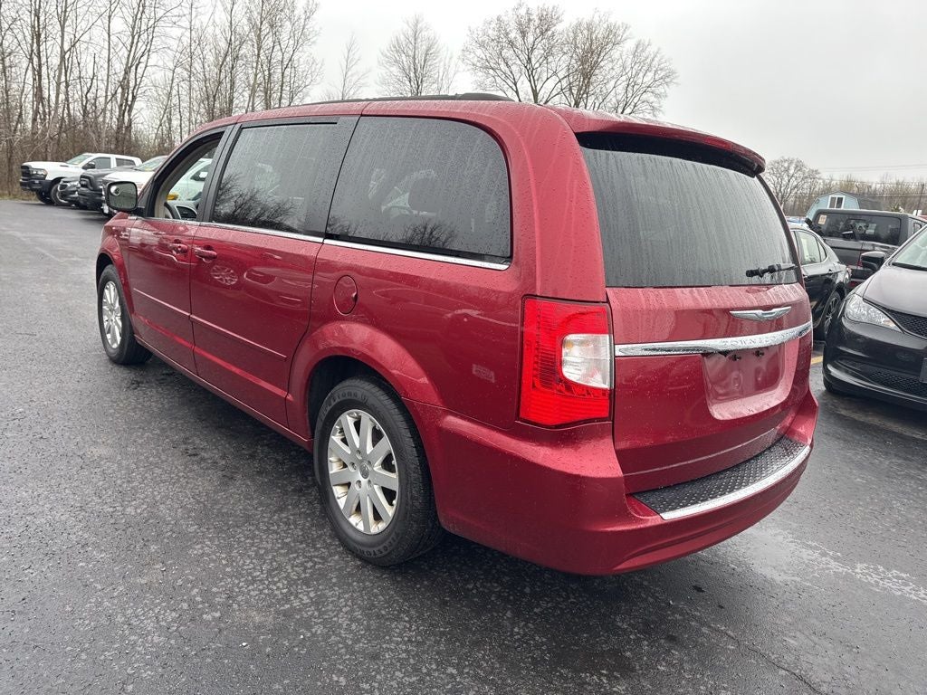 2015 Chrysler Town & Country LX