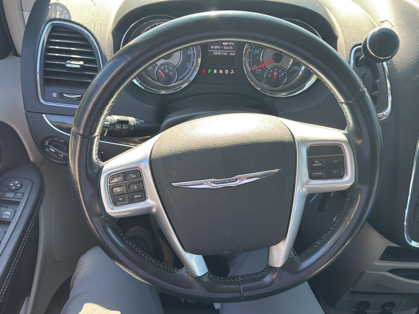 2013 Chrysler Town & Country Touring