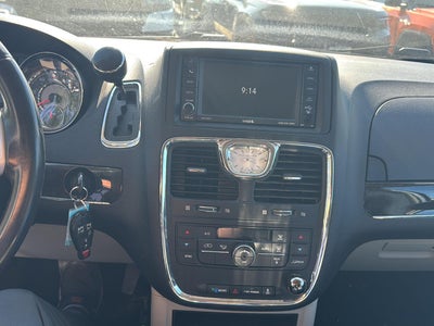 2013 Chrysler Town & Country Touring