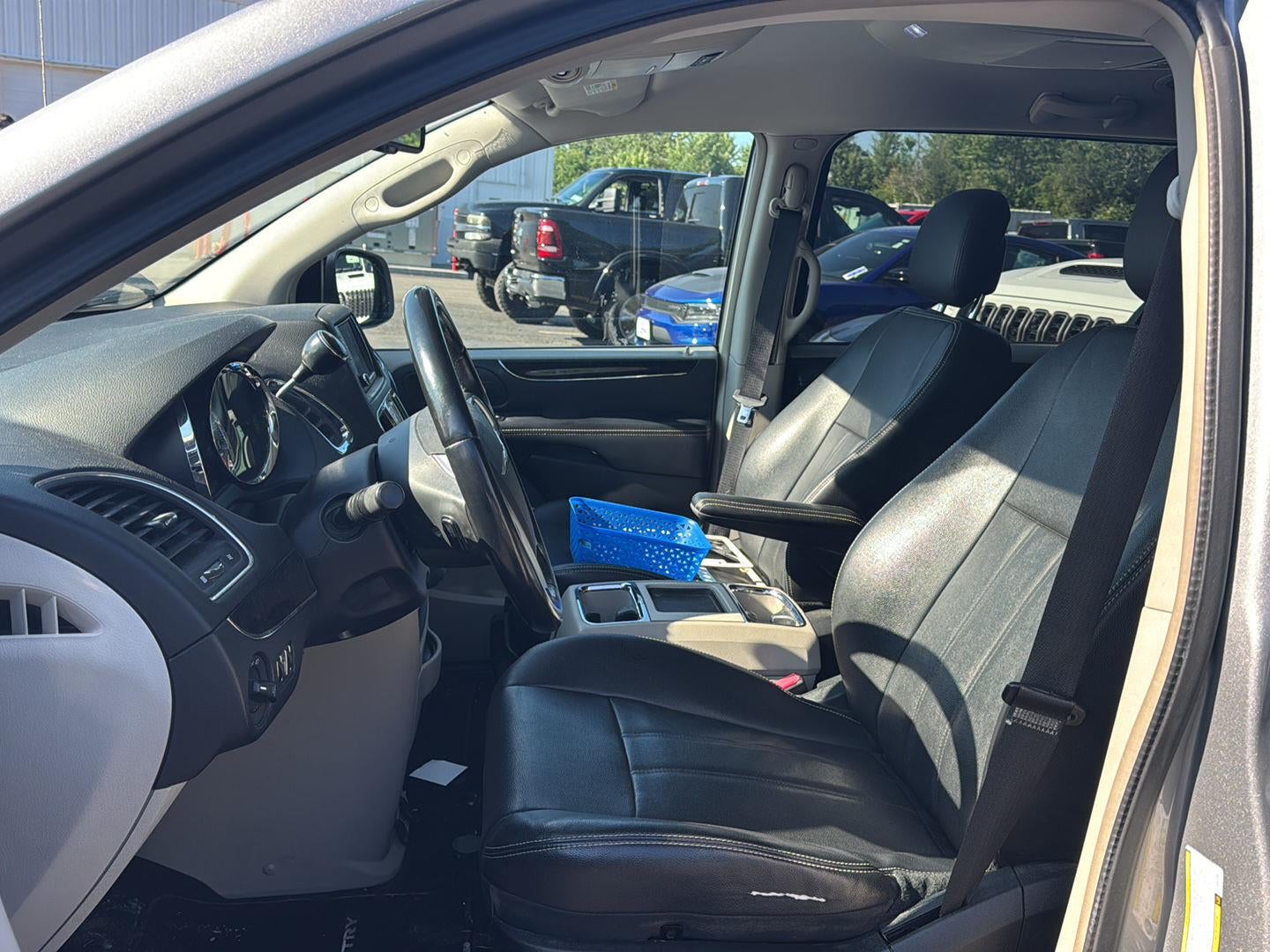 2013 Chrysler Town & Country Touring
