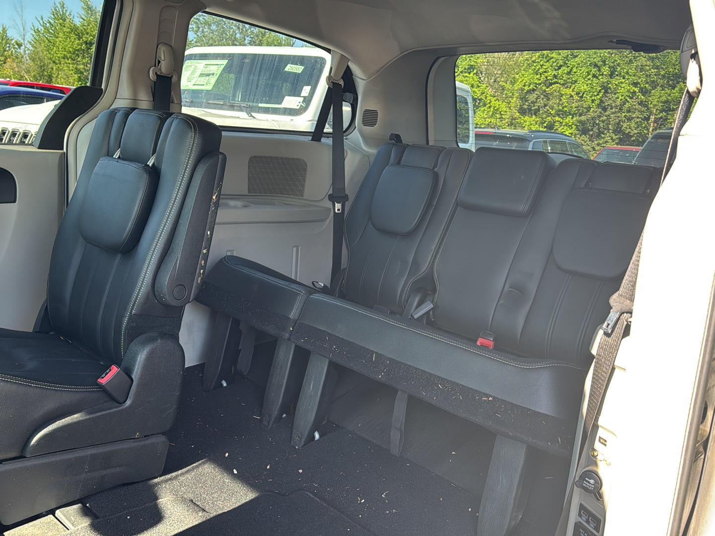 2013 Chrysler Town & Country Touring