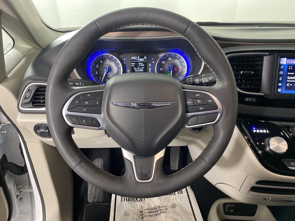 2024 Chrysler Voyager LX