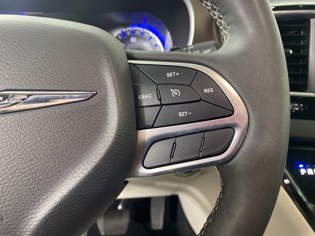 2024 Chrysler Voyager LX