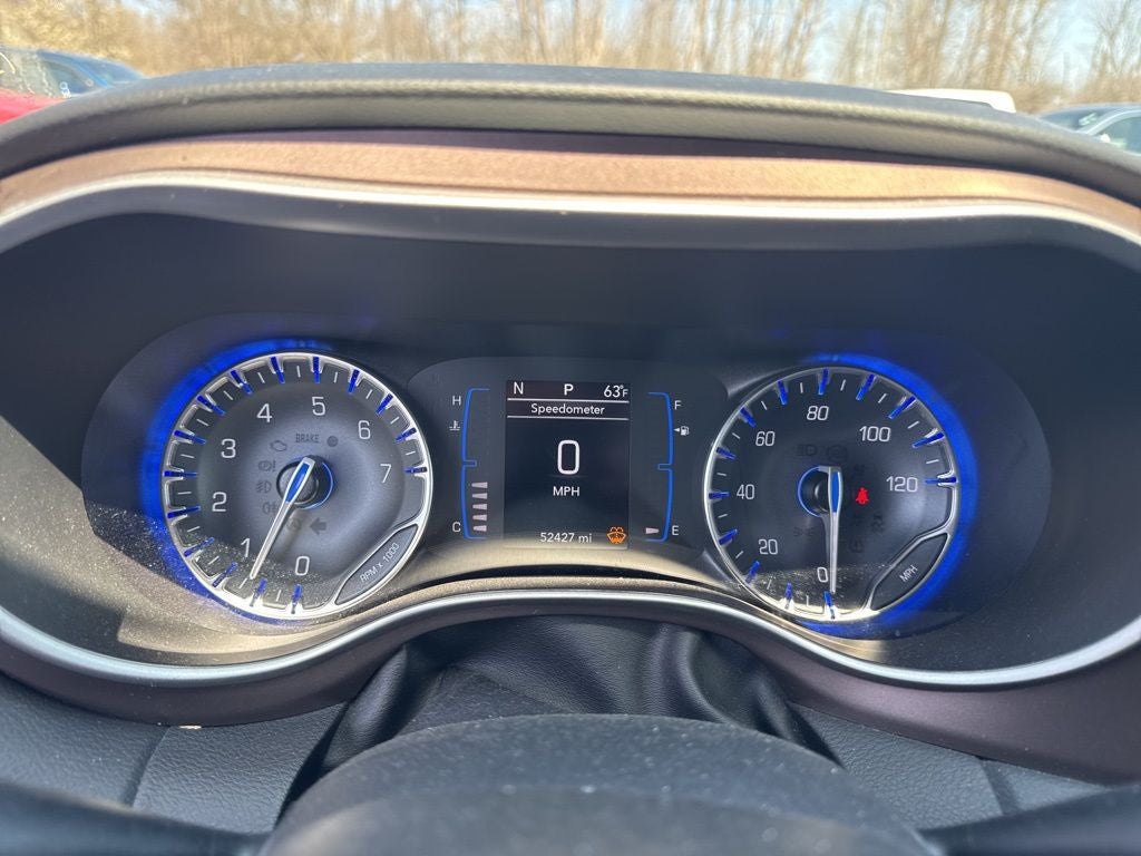 2023 Chrysler Voyager LX