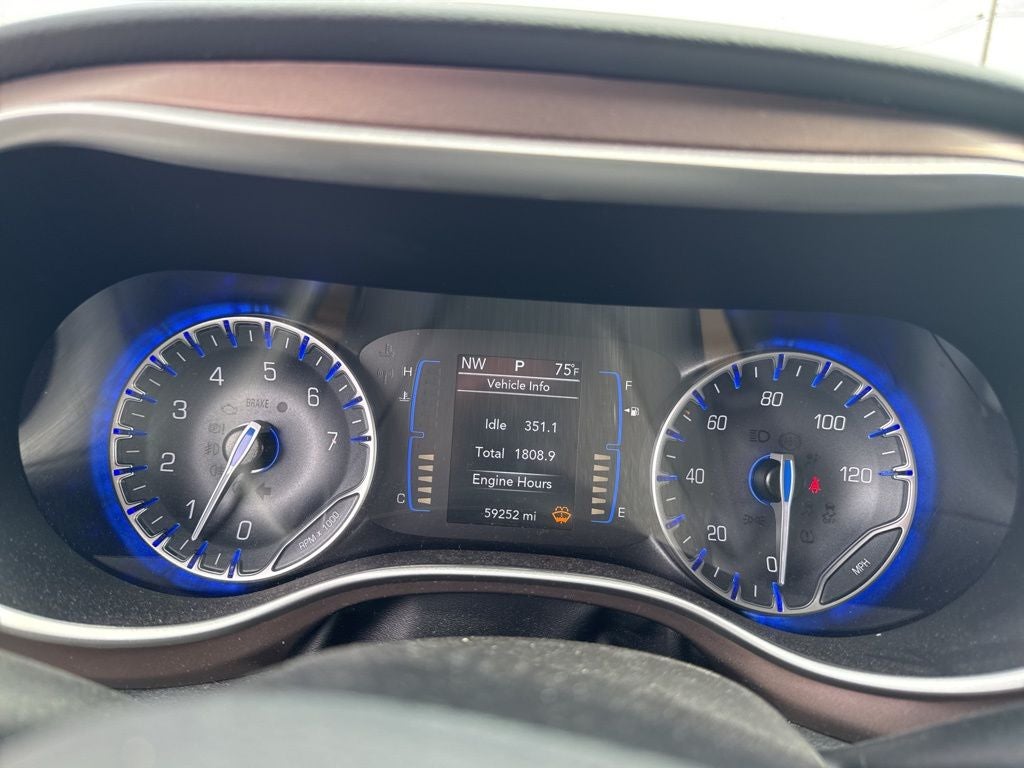 2023 Chrysler Voyager LX