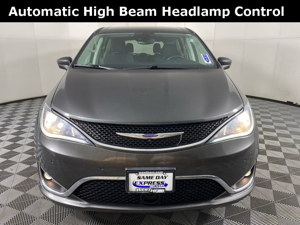 2020 Chrysler Pacifica Touring