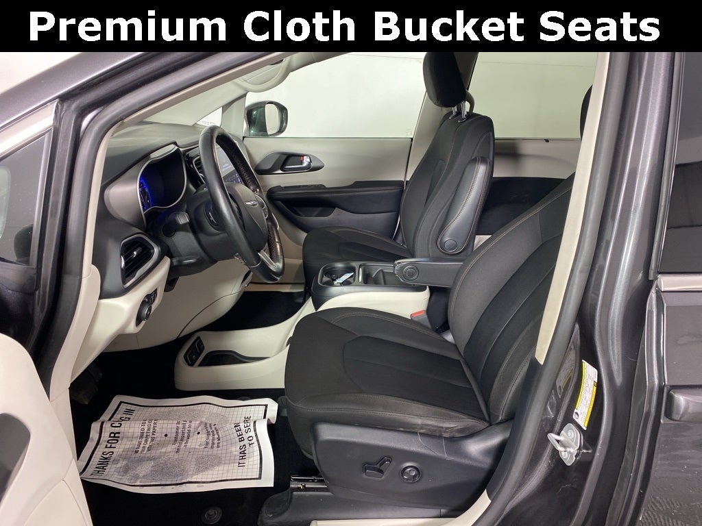 2020 Chrysler Pacifica Touring