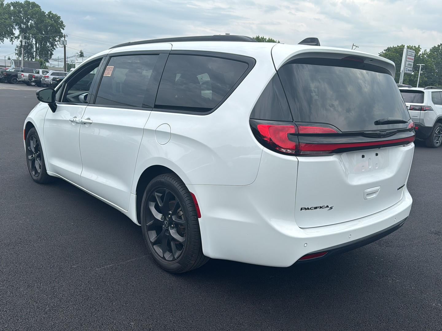 2025 Chrysler Pacifica Limited
