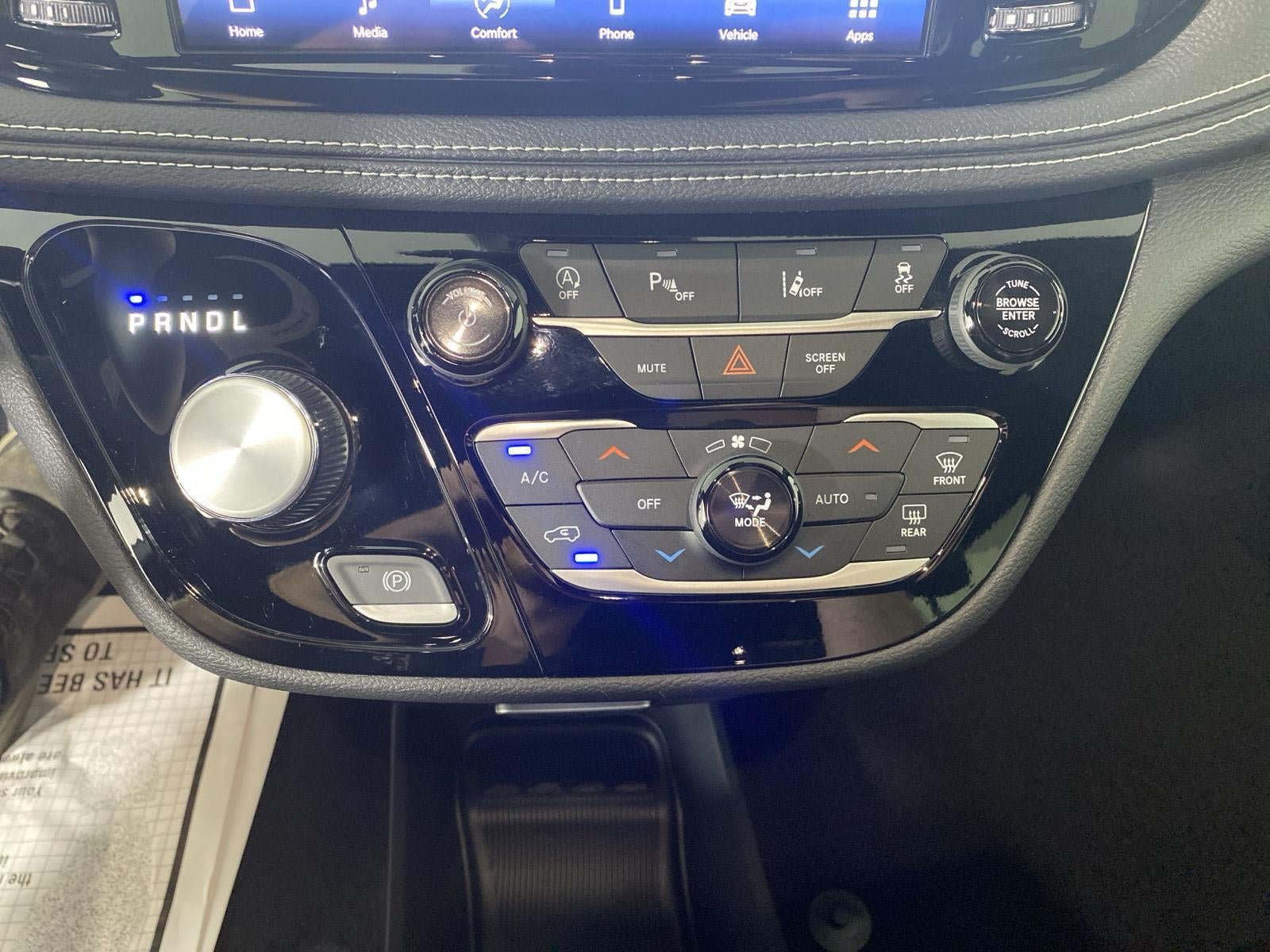 2026 Chrysler Pacifica Select