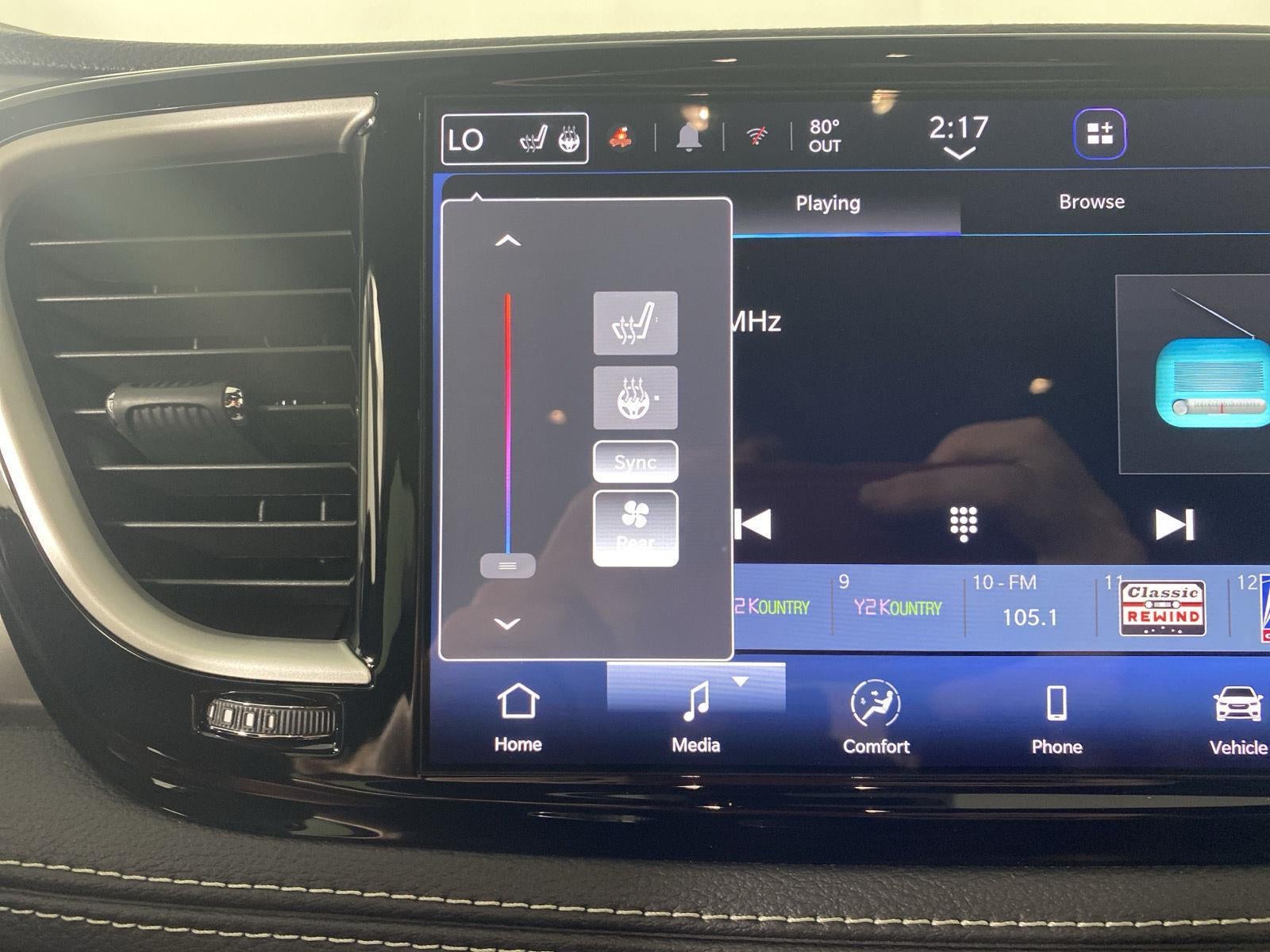 2026 Chrysler Pacifica Select